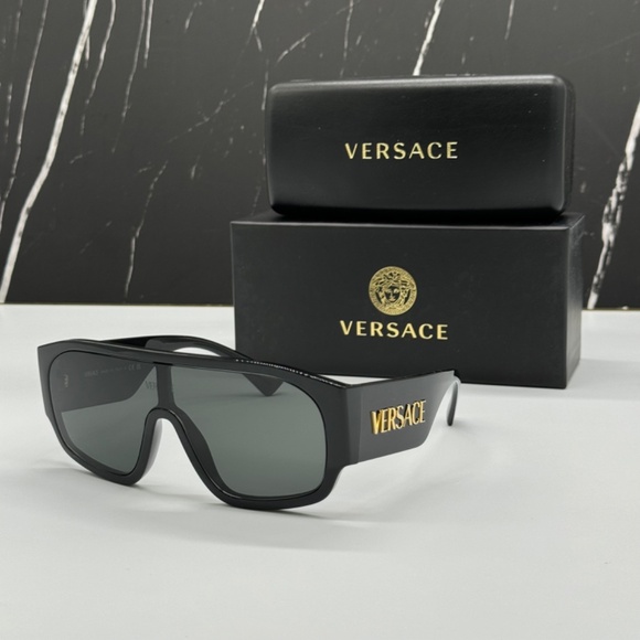 NEW VE4439 GB1/87 VERSACE OVERSIZED MOD 4439 GB1/87 BLACK UNISEX SUNGLASSES main image 10